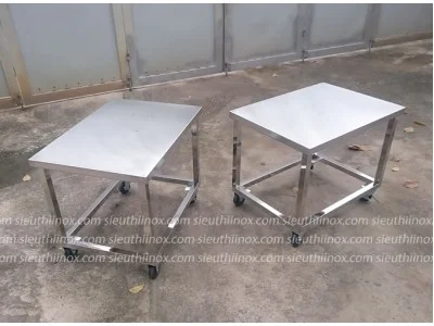 Bàn inox có bánh xe Bàn inox có bánh xe