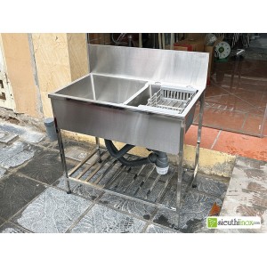 Chậu rửa 2 hố lệch kèm chân, có tấm chắn trên dưới Chậu rửa 2 hố lệch kèm chân, có tấm chắn trên dưới