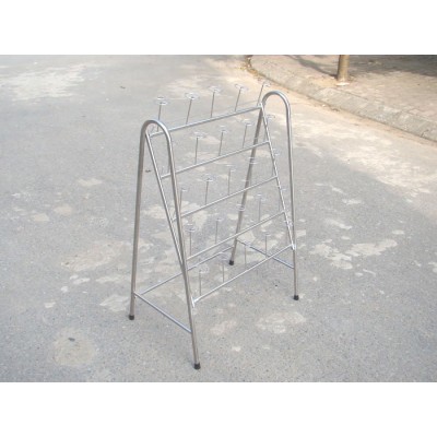 Giá úp cốc trường học