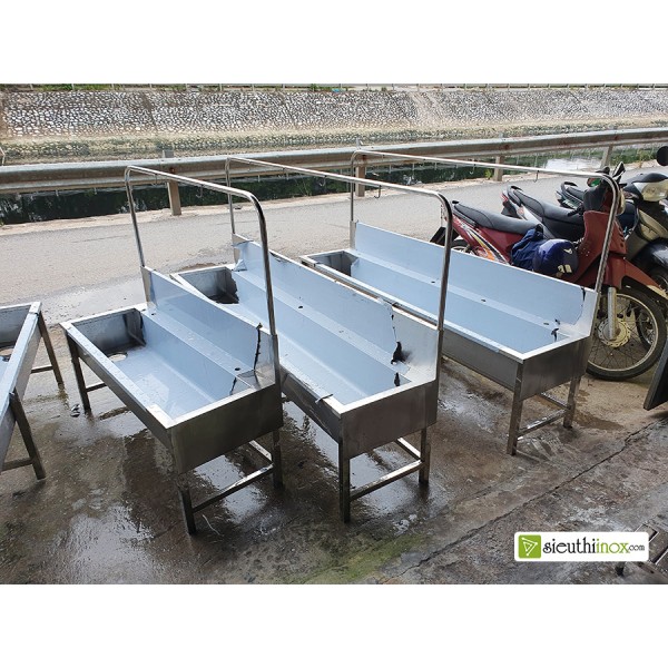 Máng rửa tay inox có móc treo xuất cho trường học ở Đông Anh, Hà Nội