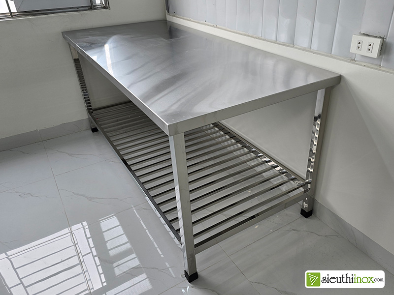 Bàn soạn chia inox 2 tầng  có giá nan