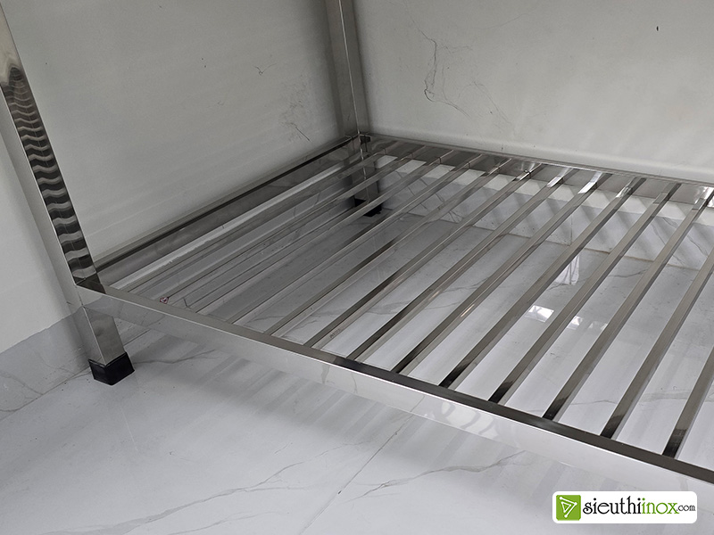 Bàn soạn chia inox 2 tầng  có giá nan