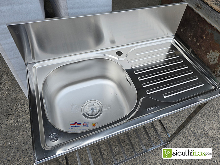 Chậu rửa bát inox B1 có chân và thành chắn