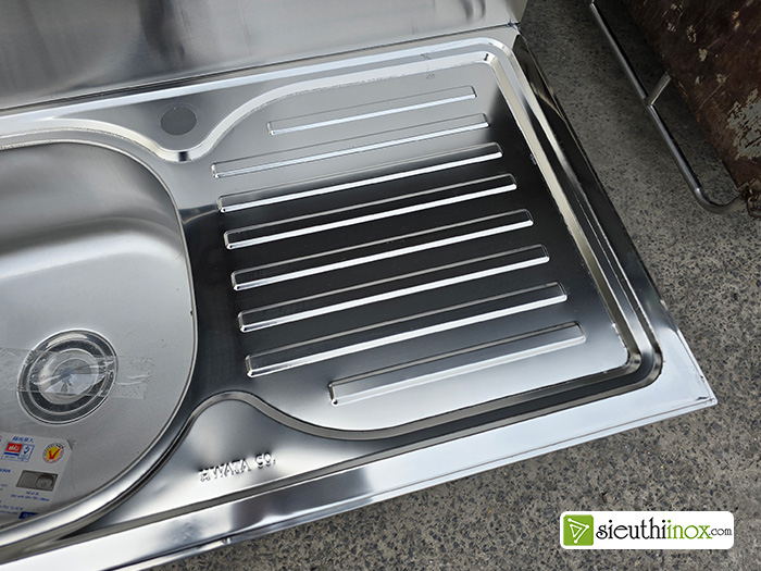 Chậu rửa bát inox B1 có chân và thành chắn