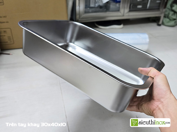 Khay inox có nắp đậy