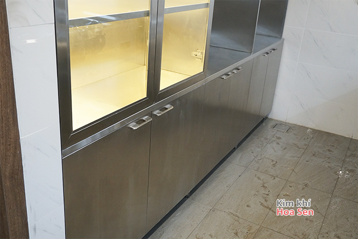 Tủ đứng inox cánh kính