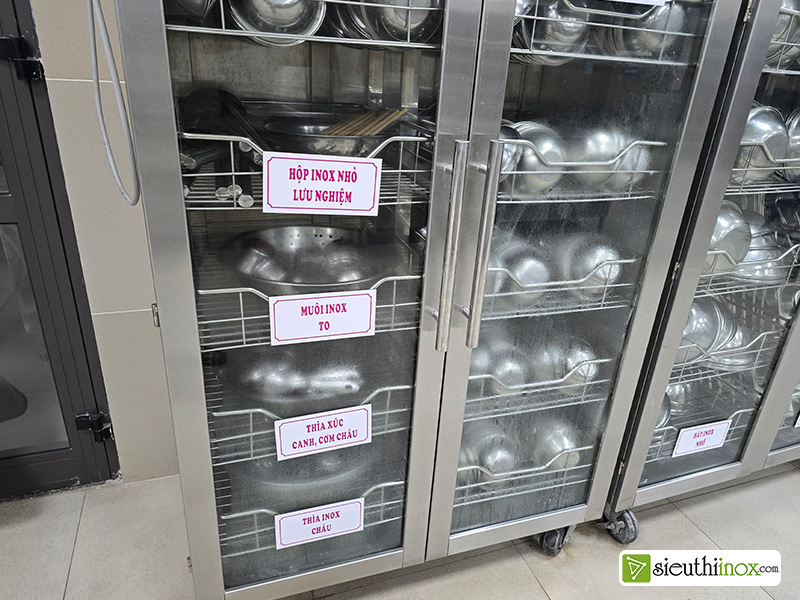 Tủ sấy bát đĩa inox bếp ăn, có bánh xe