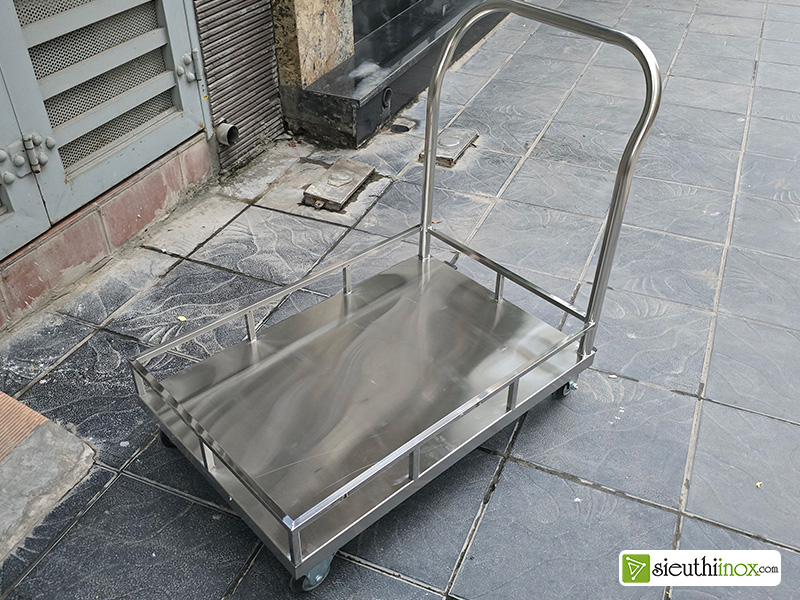 xe đẩy inox 1 tầng 100x60 có lan can chắn
