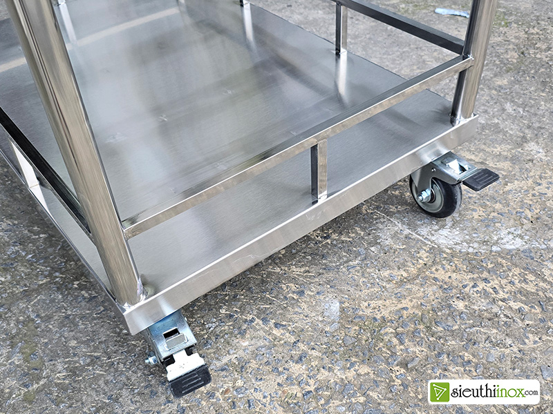 xe đẩy inox 1 tầng 100x60 có lan can chắn
